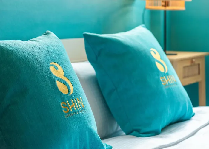 Shin Chinatown Hotel