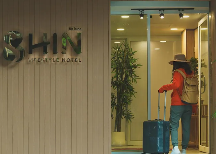 Shin Chinatown Hotel