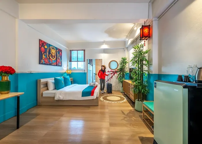 Shin Chinatown Hotel 3*