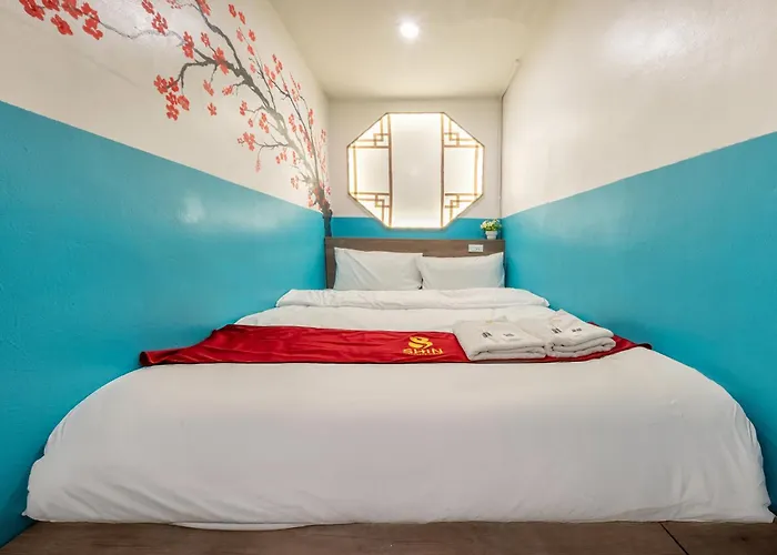 Shin Chinatown Hotel 3*