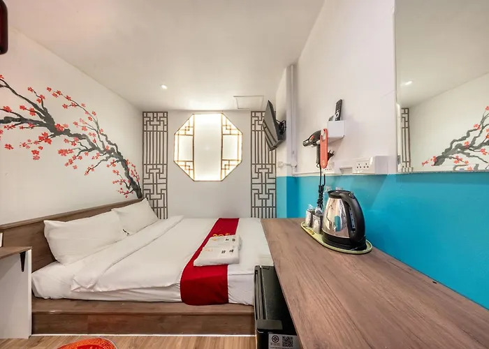 Shin Chinatown Hotel 3*