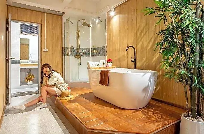 Shin Chinatown Hotel